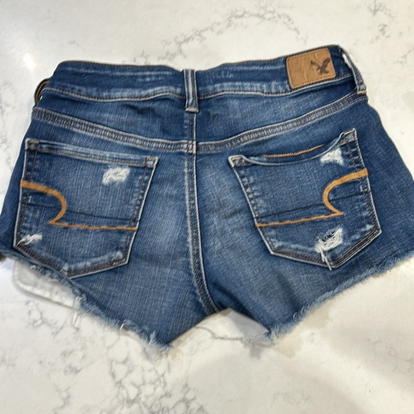 American Eagle Shortie Size 2 Denim Distressed Jean Shorts - Picture 2 of 10